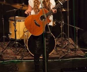 Go Ella!
